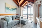 Penthouse con vista a las montañas y lago