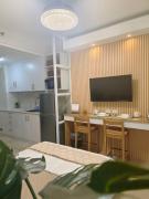 Cozy Simple Room by Metro Staycation