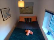 Cosy Garden Flat near Bay & City Centre - Fast Wifi, 5 mins to centre