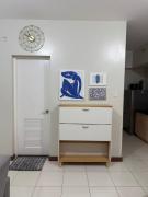 2BR Resort Type condo w city view Sheridan