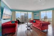 Stylish 1BR Beachside Escape - Heart of Gold Coast