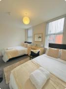 Room 4 Shared House in L6