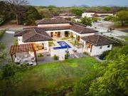 .Lujosa casa en Hacienda Pinilla