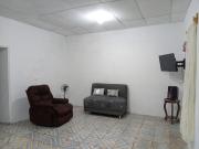 La Chola, Guest House