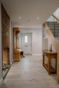 Stanloch Farmhouse - well equipped, games room, EV Stanloch Farmhouse - well equipped, games room, EV