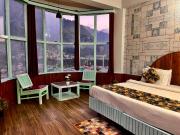Hotel New Hadimba Palace Inn - Mountain View with Premium Rooms Near Mall Road , Manali