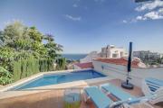 129 - Stunning Townhouse with Private Pool & Views, Benalmádena