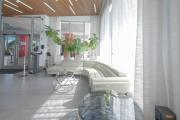 Modern 2BR Pool Over Canal Gym Beach Access Dining