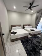 Top Langkawi Intl