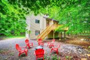 Grand Woodland Retreat - Hot Tub - Game Room
