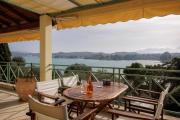 Blue Coast Suites - Seaside Retreat with Pool in Exclusive Kommeno