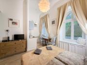 HJ7-A Hunyadi Apartment