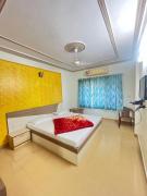 Hotel Ashutosh I 300mtr from shreenathji temple I 966o9o1oo6