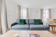 Blueground Southwark furniture decor included LON-596