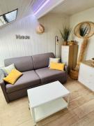 Charmand studio mansardé dans le centre ville de Cannes