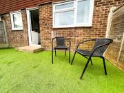 3 Bedroom House, WiFi & Free Parking