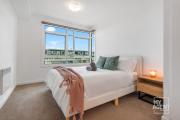 Bright Light Filled 1 Bedroom Apartment
