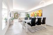 INF42P - Modern city apartment near the beach