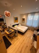 Klarahome Studio with Parliament view