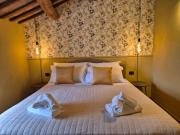 Top Correggi Top Correggi