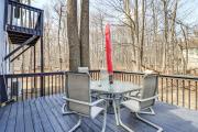 3 Mi to Tobyhanna State Park Home with Serene Deck!