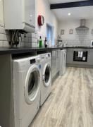 Room 3 Shared House in L6