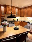 Cozy house with sea view