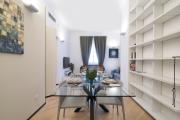 Center Pregious Apartment