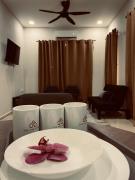 Top Melur
