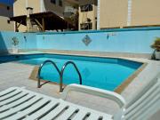 Caminhe até a praia, refresque-se na piscina