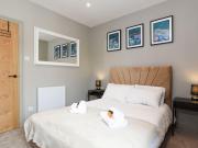 Air Maison - Charming 3BR Terrace House with Garden 10min to Beach