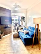 Apê BC Ótima localização 4min a pé da Praia Garagem Home Office para 4 com Ar-condicionado Portaria 24h