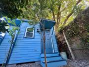 Charming Studio Cabin under Oak tree 2 mins walk to Magazine quiet neighborhood