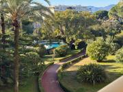 Chic 2 bedroom with Huge Terrace and Pool Cannes