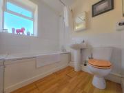 Central Wellington Apartment with Courtyard