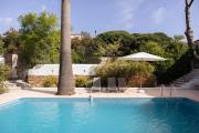 Domaine lOiseau Bleu, 800 m from the Beach in Sainte-Maxime Domaine lOiseau Bleu, 800 m from the Beach in Sainte-Maxime