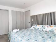 Suite vista a la ciudad, Parqueo, sofa cama, cerca mall del sol