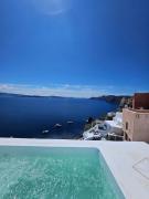 Top Oia