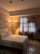 101 Newport West wing condominium