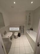 ApartmentSleeps3-Balcony-Near CanaryWharf-Gym