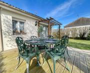 Maison avec grand jardin arboré