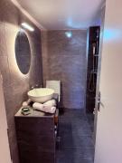 Top Kókkinos Pírgos