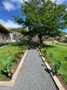 CocoBay Sunny Retreat House