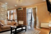 Central Old Batumi Cozy Apartment With Balcony