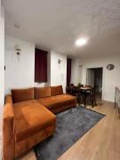 Villa Arancia Istanbul - Garden, BBQ, Sauna & Turkish Bath by the Tram in Fatih