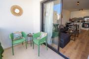 Top Paralimni