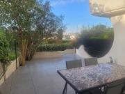 Spacieux rez de jardin vue sur port de plaisance