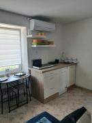 Apartments Marinko Unije