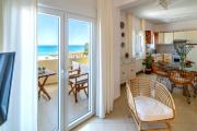 Beachfront Elegance for families by Coastal Key