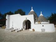 Trullo del Paradiso and pool